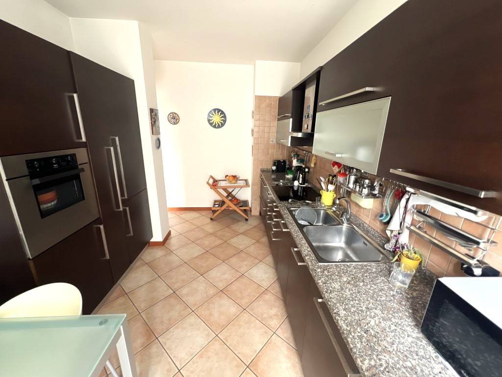 Appartamento a Sesto calende in Via Oneda - Foto 5