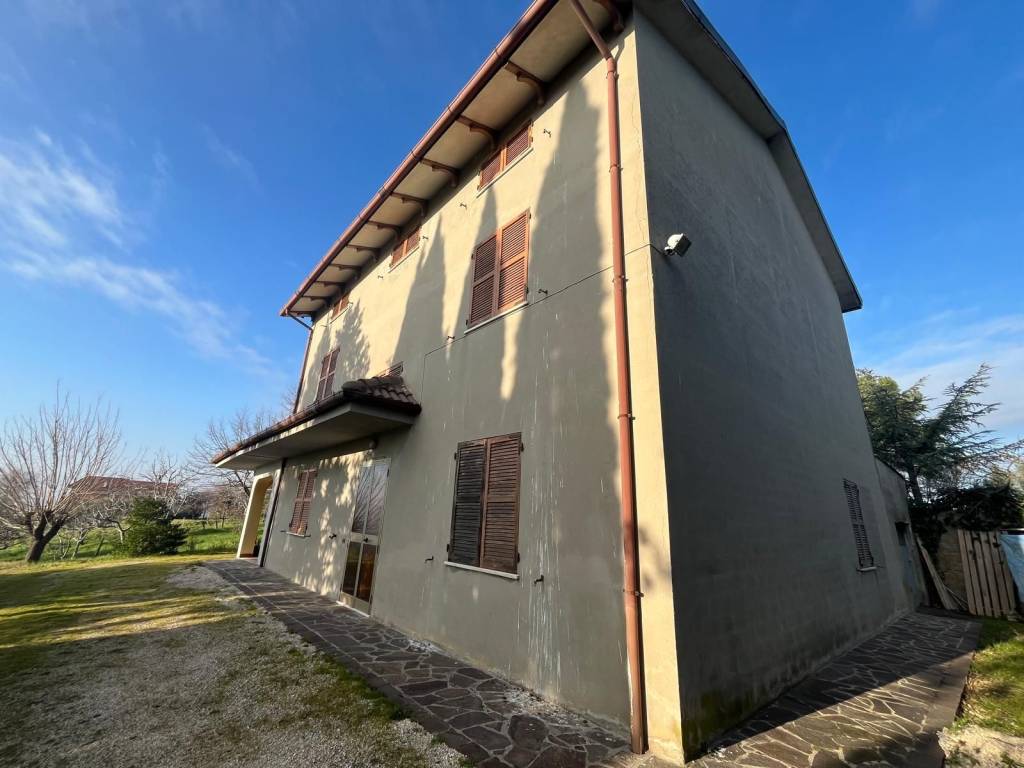 Casa indipendente a Mondavio in Contrada La Costa, 9 - Foto 3