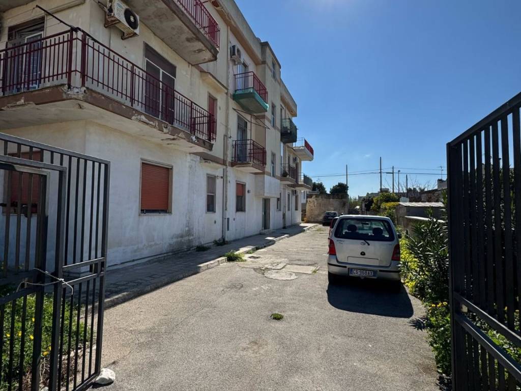 Appartamento a Taranto in Via Fresie - Foto 2