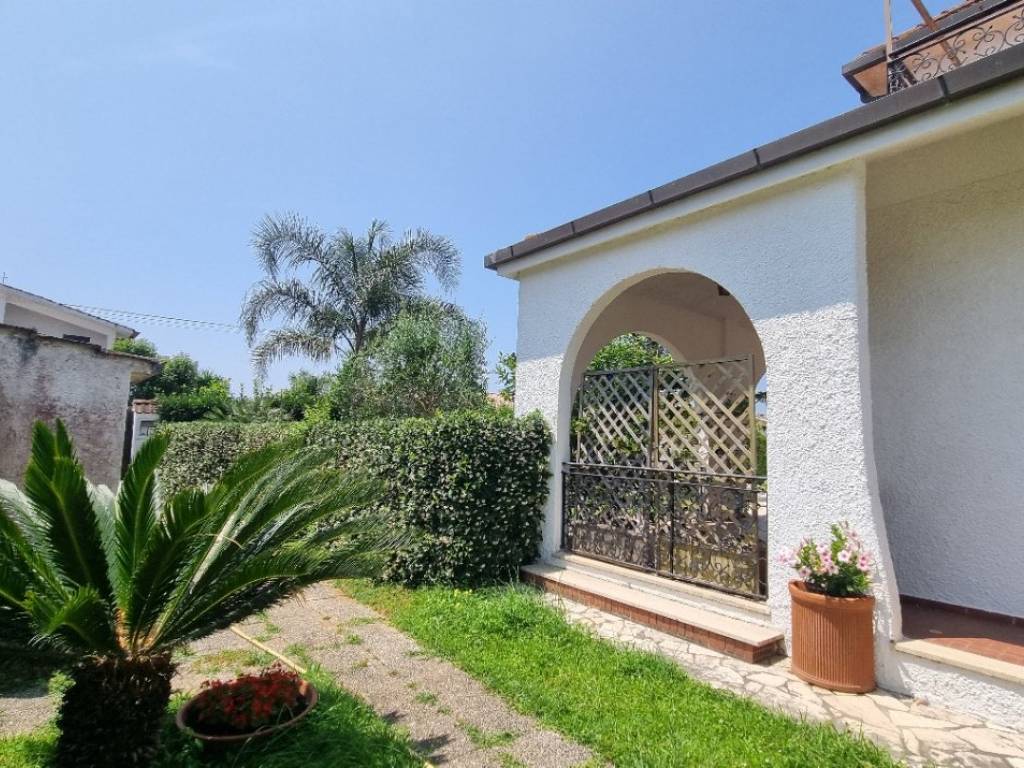 Villa a San felice circeo in Via dei Caprioli - Foto 4