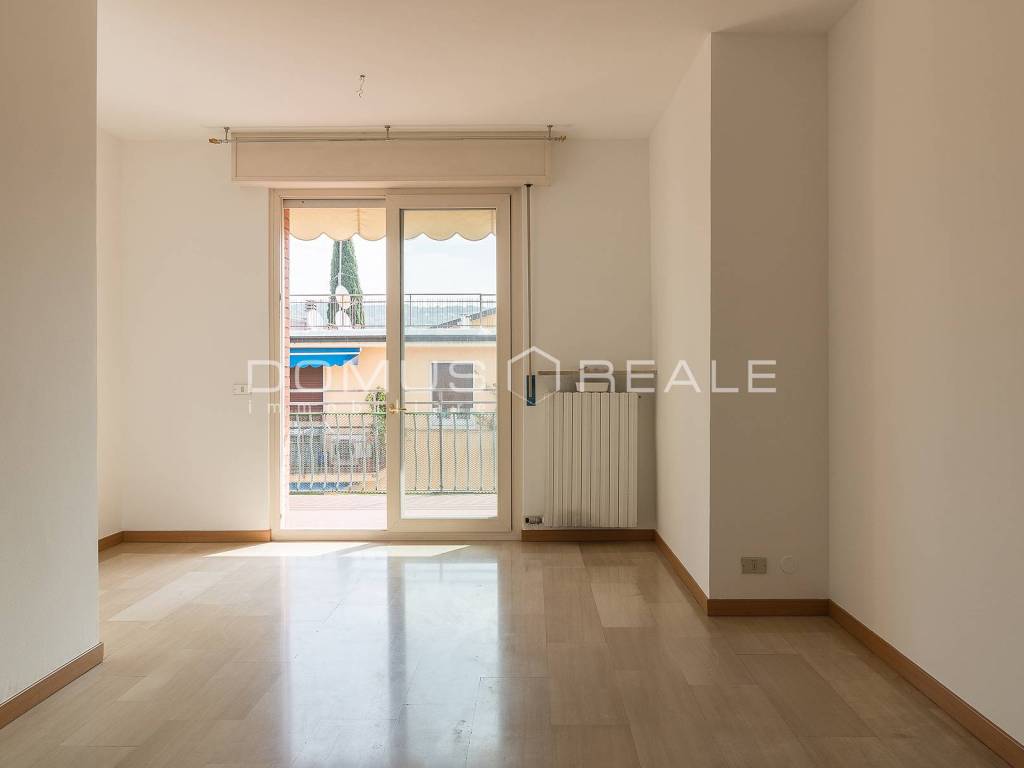 Appartamento a Bardolino in Via Gabriele D'Annunzio, 29 - Foto 2