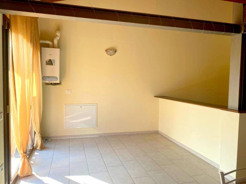 Appartamento a L'aquila in Via Grotta di Navarra, 14 - Foto 5