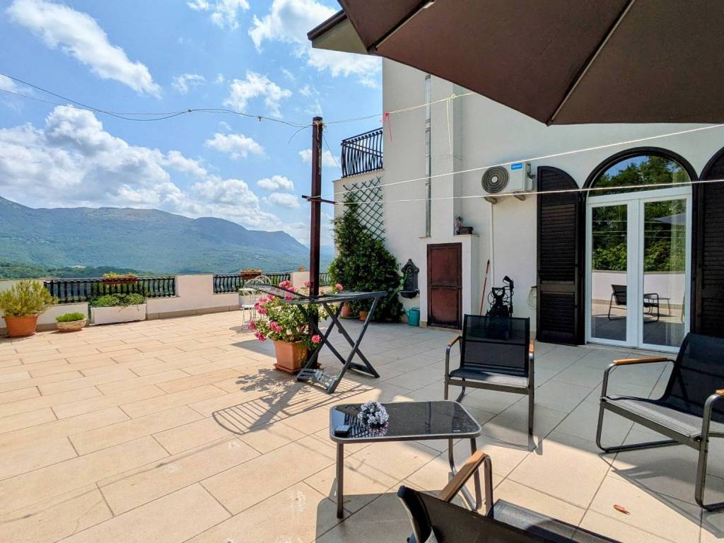 Villa a Isernia in Via Acqua Solfa, 11 - Foto 2