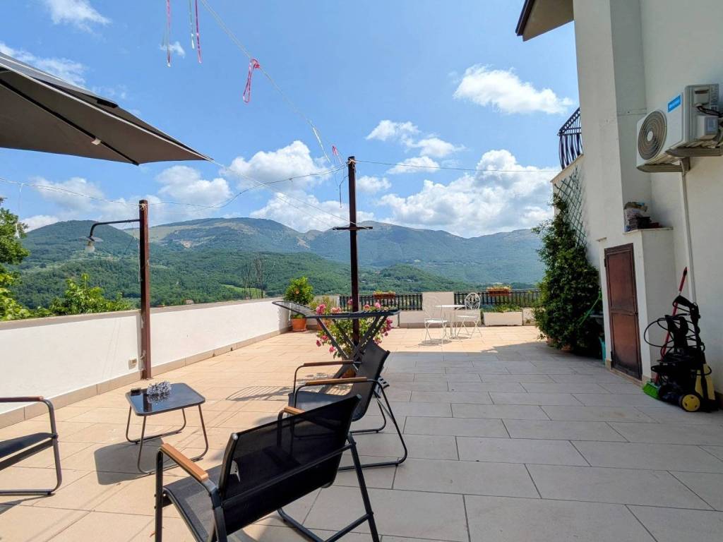 Villa a Isernia in Via Acqua Solfa, 11 - Foto 5