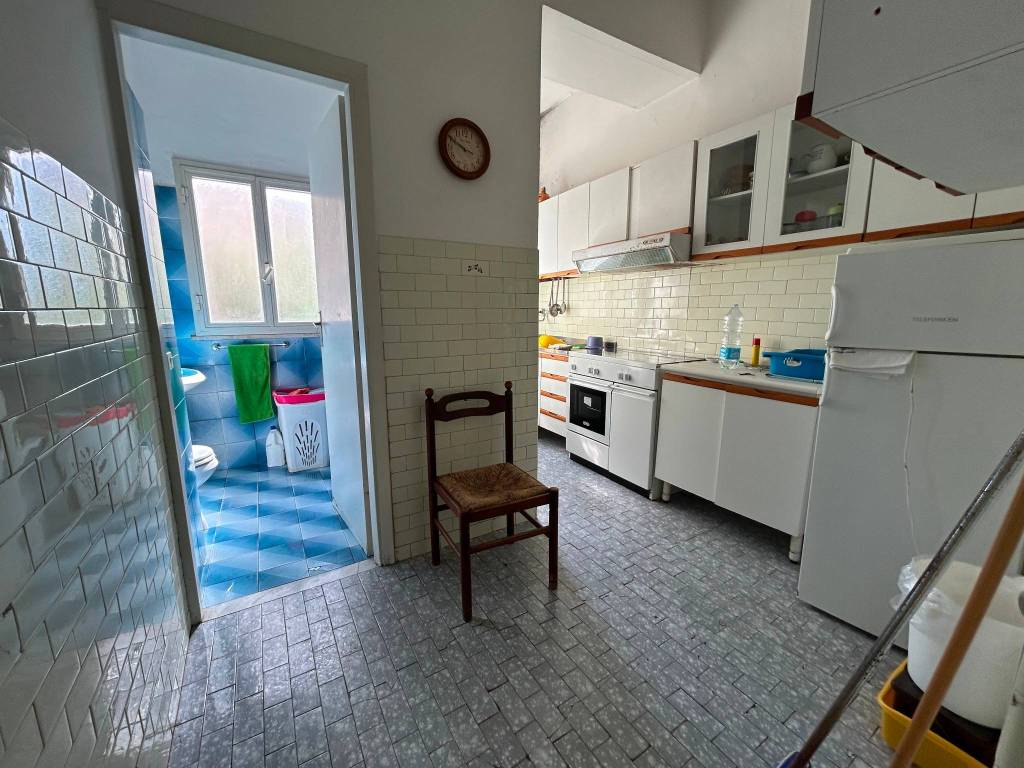 Appartamento a Fondi in Via Catullo - Foto 4