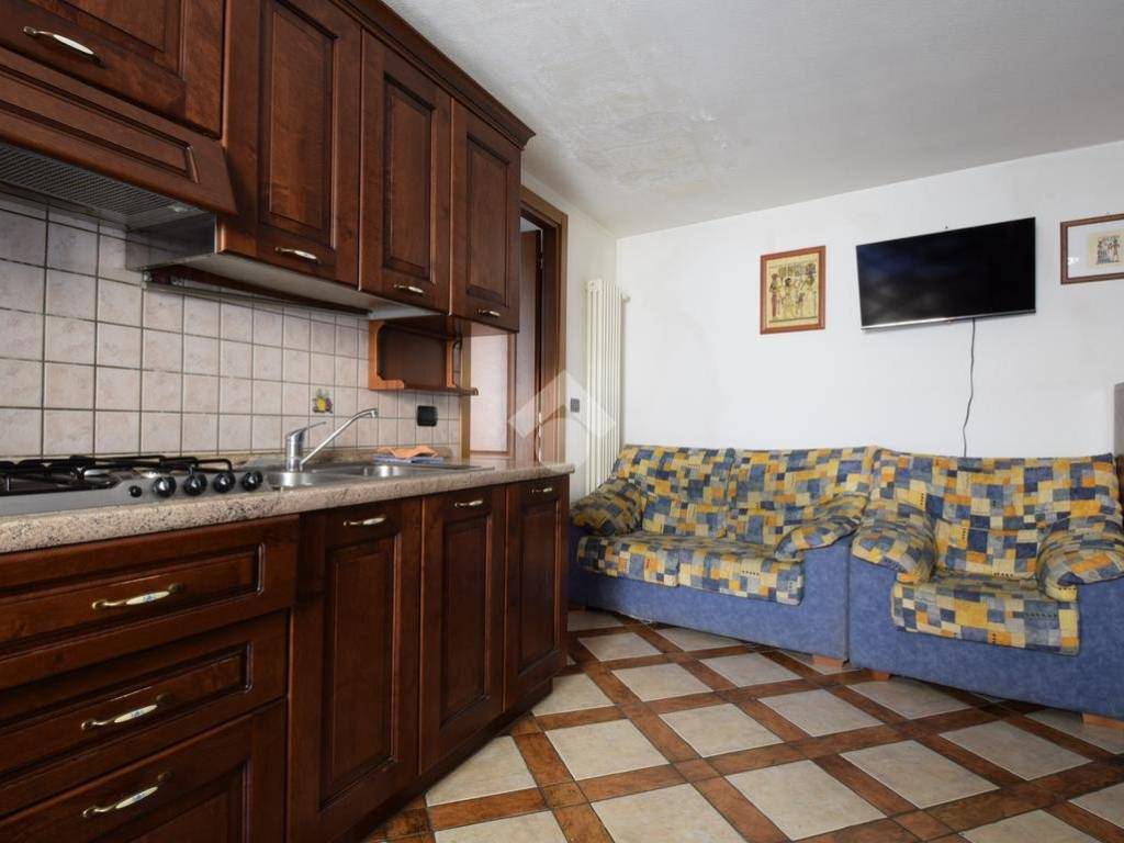 Appartamento a Chatillon in Via Emilio Chanoux, 25 - Foto 4