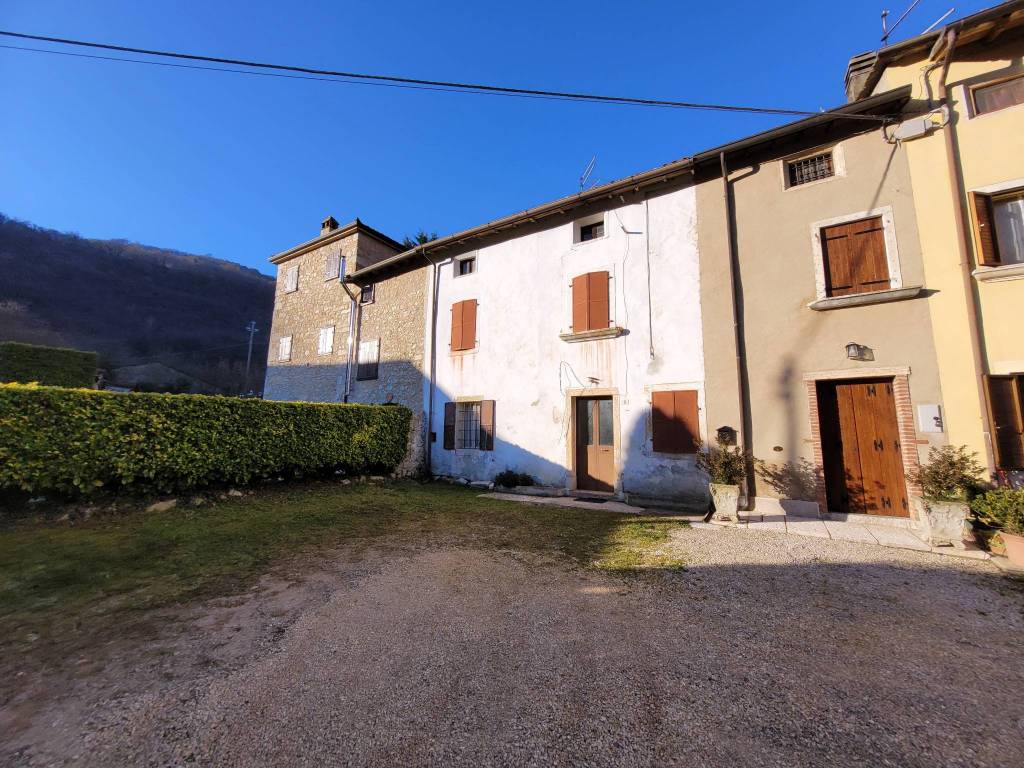 Rustico / casale a Badia calavena in Via Alessandro Antonelli - Foto 4