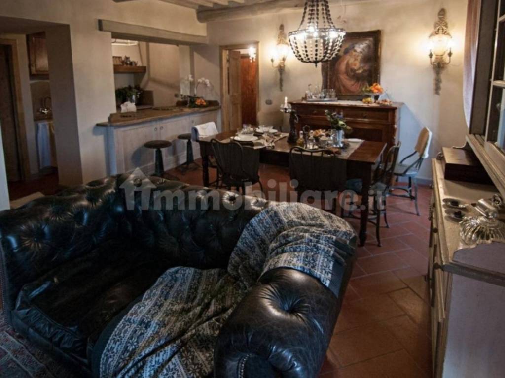 Casa indipendente a Massa e cozzile in Via L. Giusfredi 19 - Foto 2