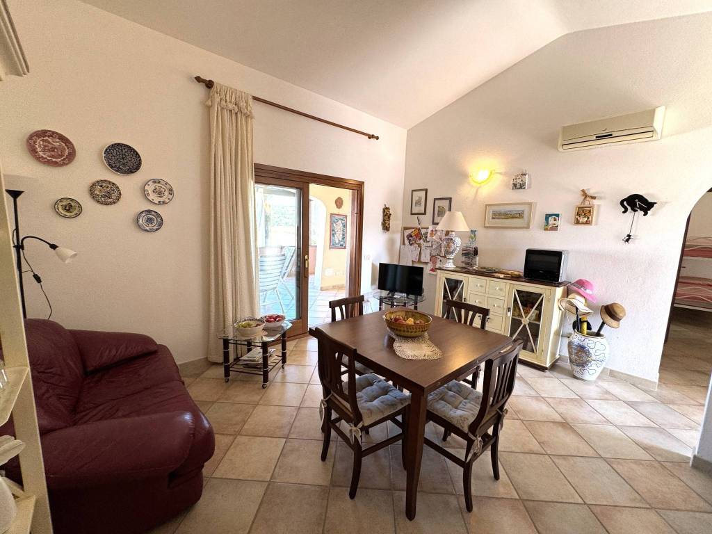 Appartamento a Loiri porto san paolo in Via Goceano - Foto 2