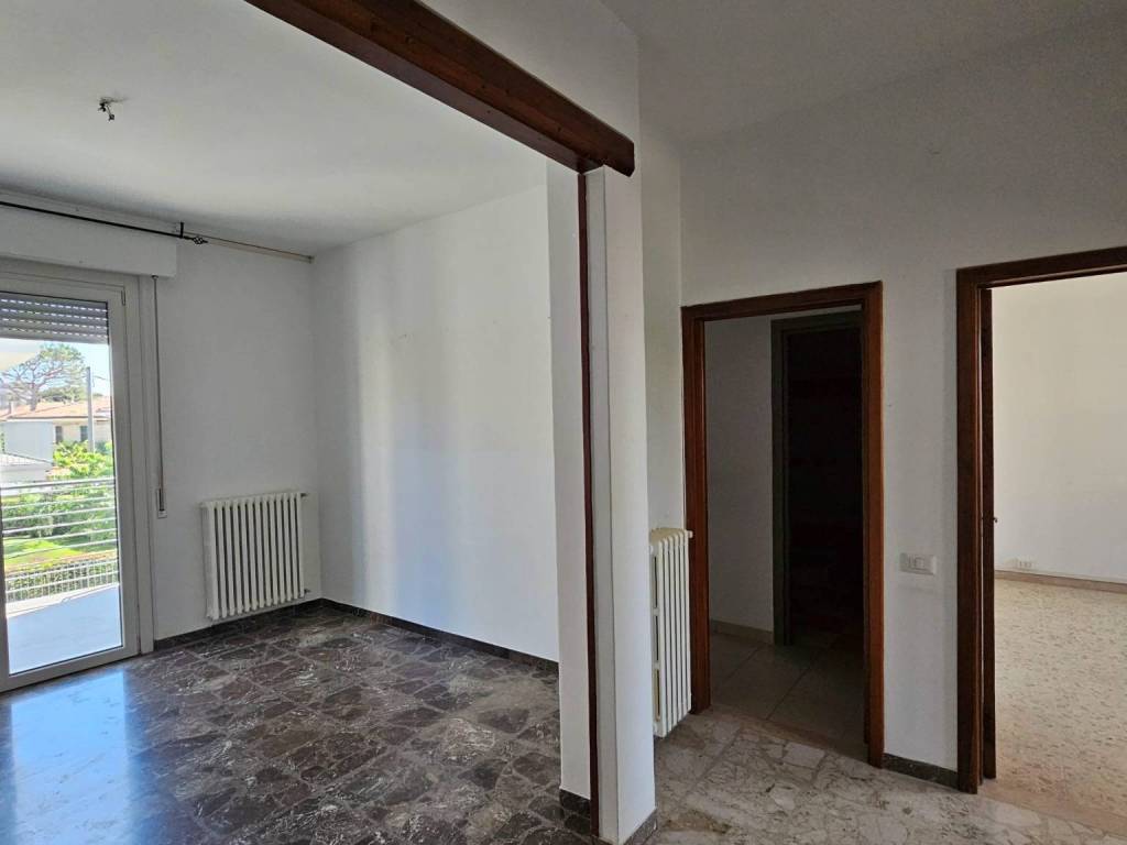 Appartamento a Civitanova marche in Via Alessandro Manzoni, 62 - Foto 5