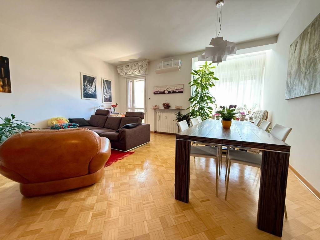 Appartamento a Trieste in Via Pellegrino Matteucci, 8 - Foto 4