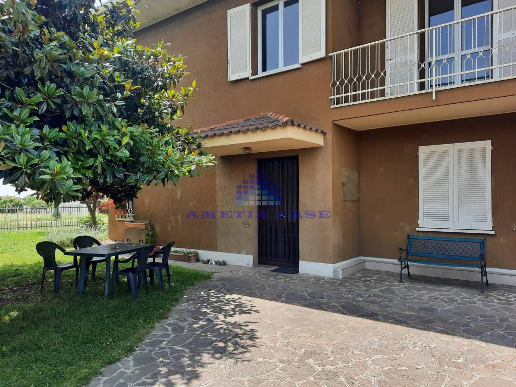 Villa a Verderio in Via 25 Aprile - Foto 3