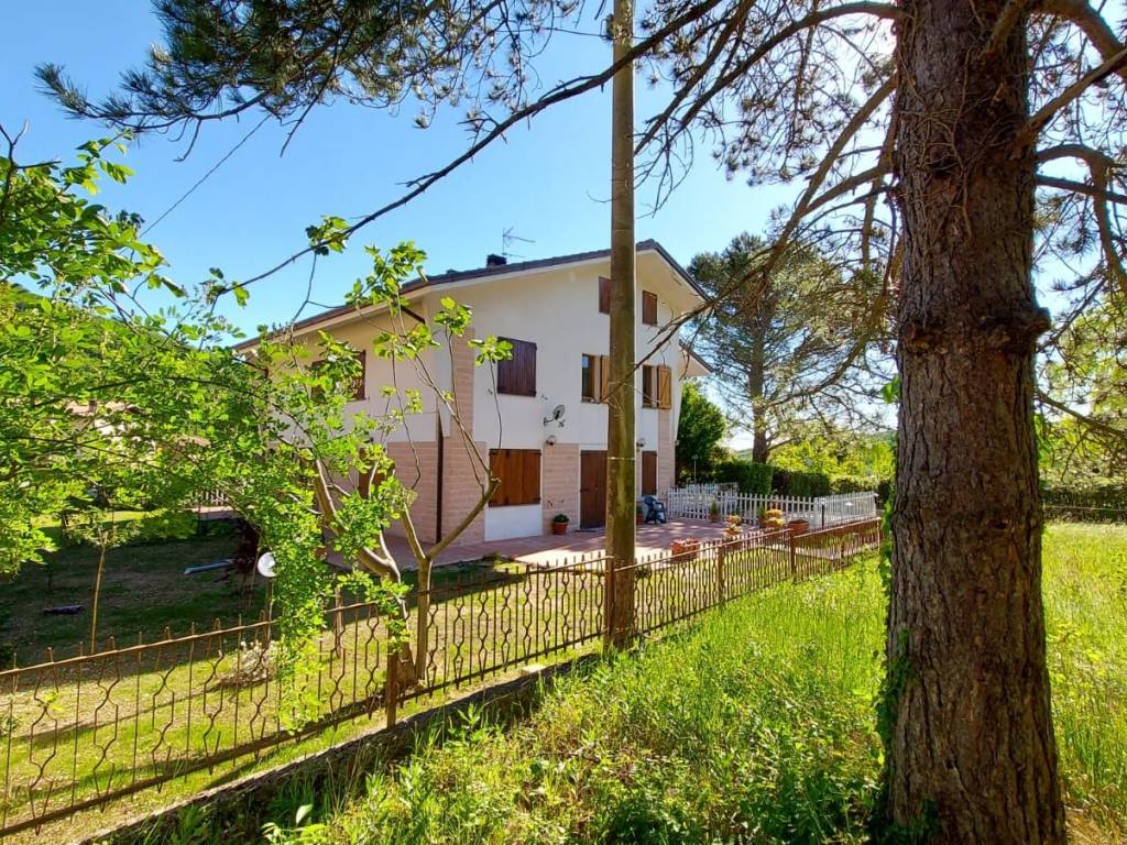 Villetta a schiera a Sarnano in Contrada Brilli - Foto 3