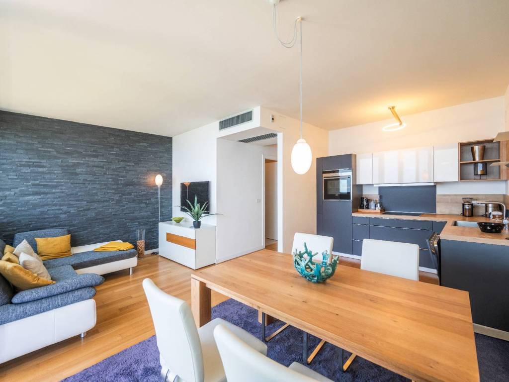 Appartamento a Torri del benaco in Viale Fratelli Lavanda - Foto 5