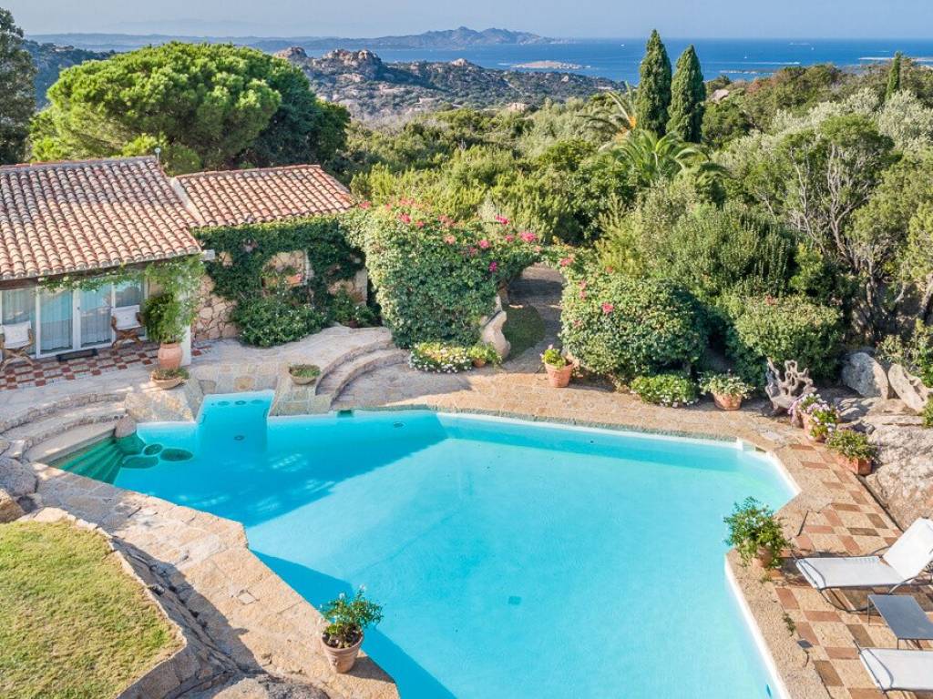 Villa a Arzachena in Via Casi Bianchi - Foto 3