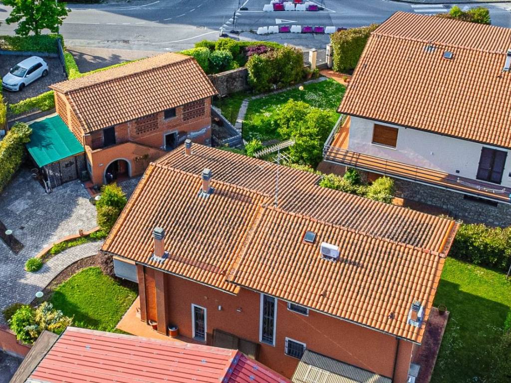 Villa a Pescia in via don giovanni bosco - Foto 4