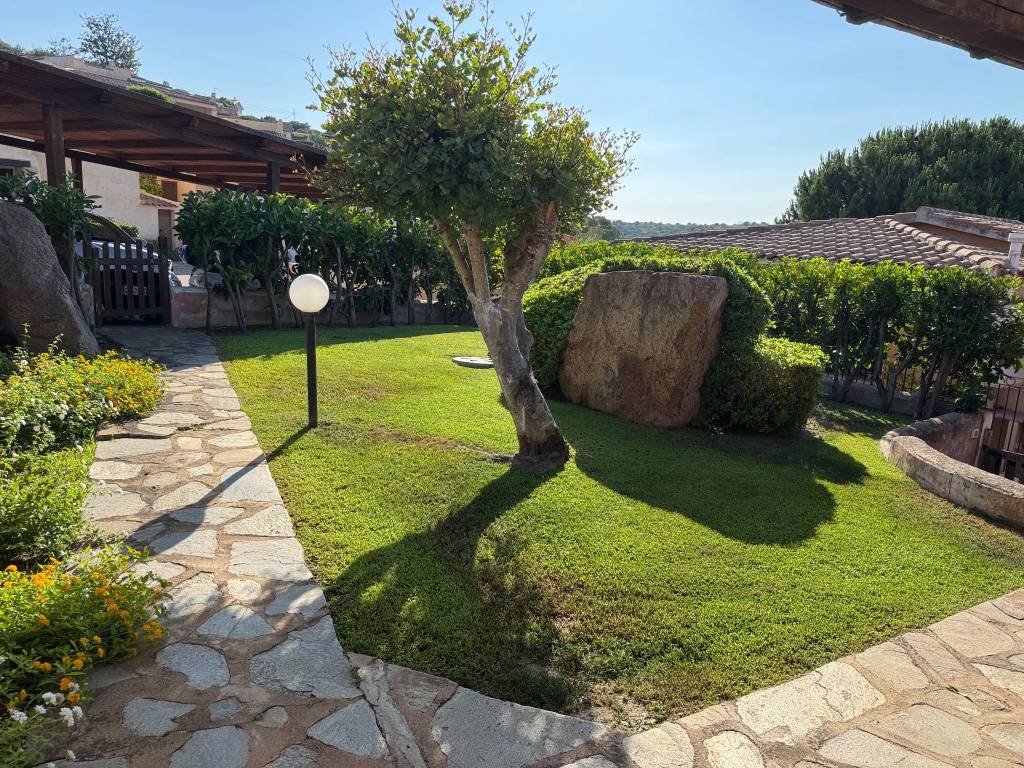 Villa a Loiri porto san paolo in Via Monte Albo - Foto 4