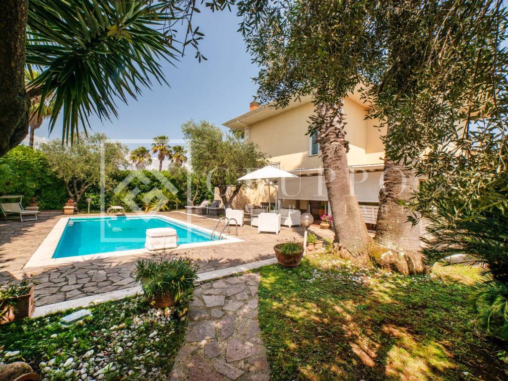 Villa a Cisterna di latina in Via Collina dei Pini, 22 - Foto 3