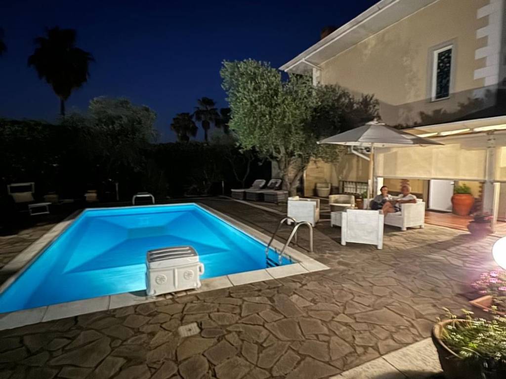 Villa a Cisterna di latina in Via Collina dei Pini, 22 - Foto 4
