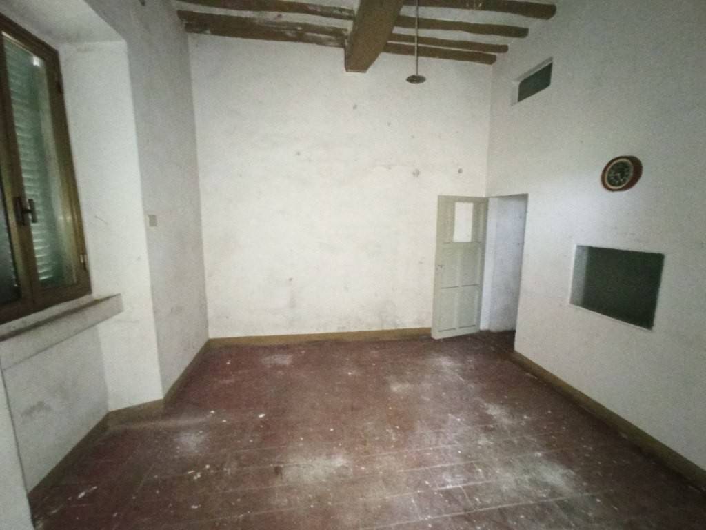Appartamento a Castiglione del lago in Via della Colonnetta Pineta - Foto 5