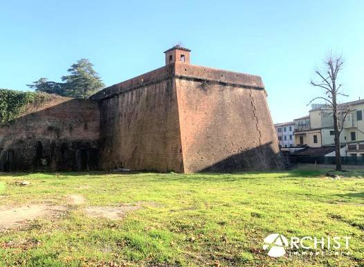 Palazzo / stabile a Pistoia in Via del Bastione Mediceo, 43 - Foto 2