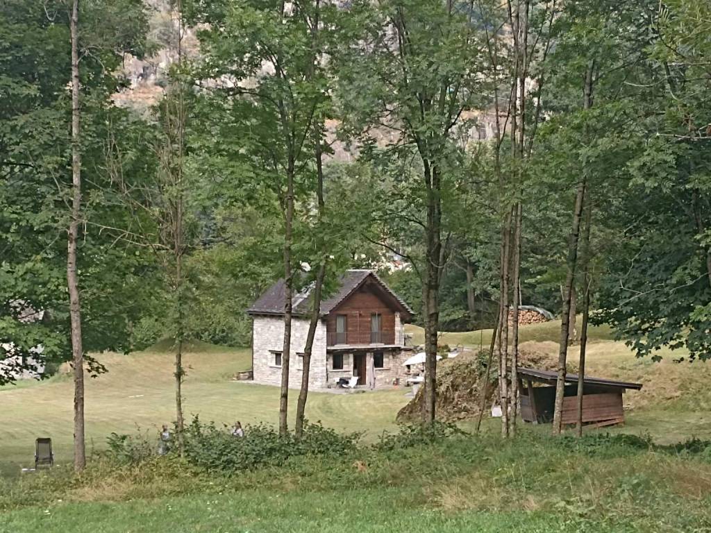 Villa a Baceno in Via Baceno Goglio - Foto 2