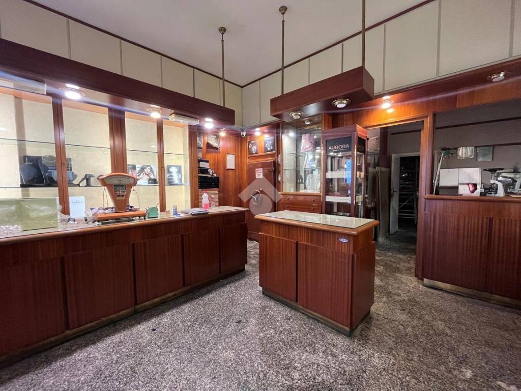 Appartamento a Mesagne in Via Luca Antonio Resta, 33 - Foto 2
