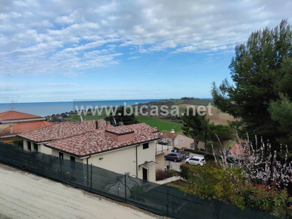 Appartamento a Pesaro in VIA DELLE QUERCE - Foto 2