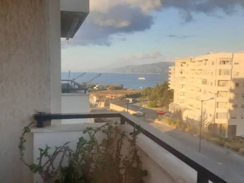 Appartamento a Reggio calabria in Via Villaggio Arghillà Sud - Foto 2