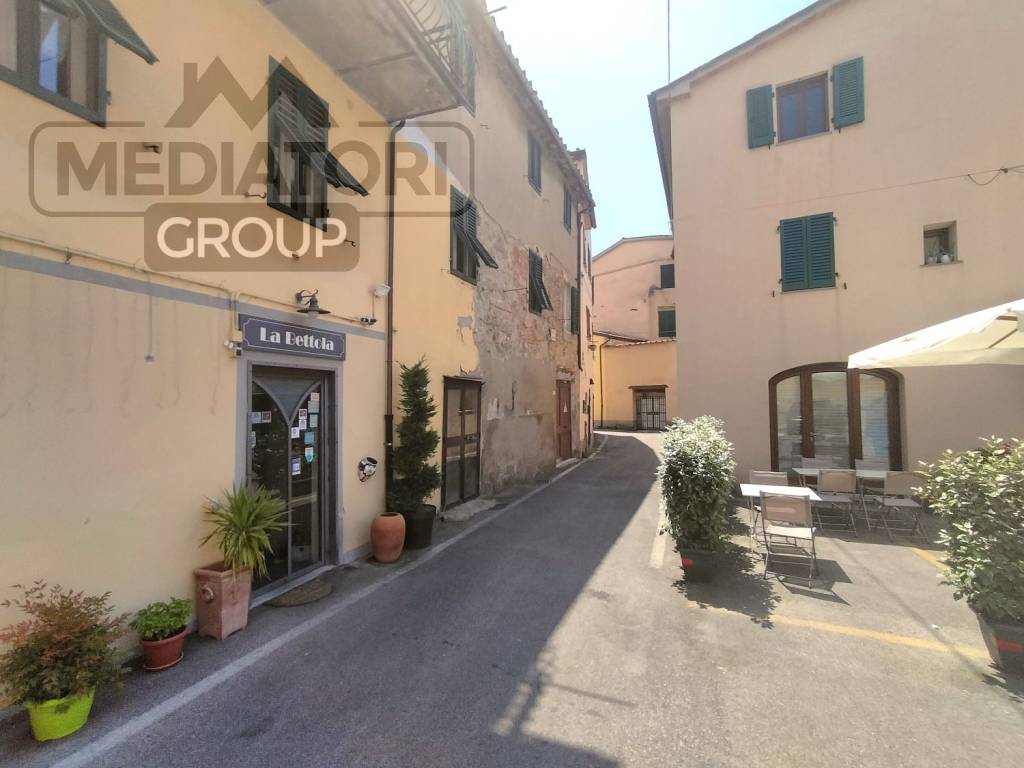 Casa indipendente a Pistoia in Via Borgo Talfano - Foto 2