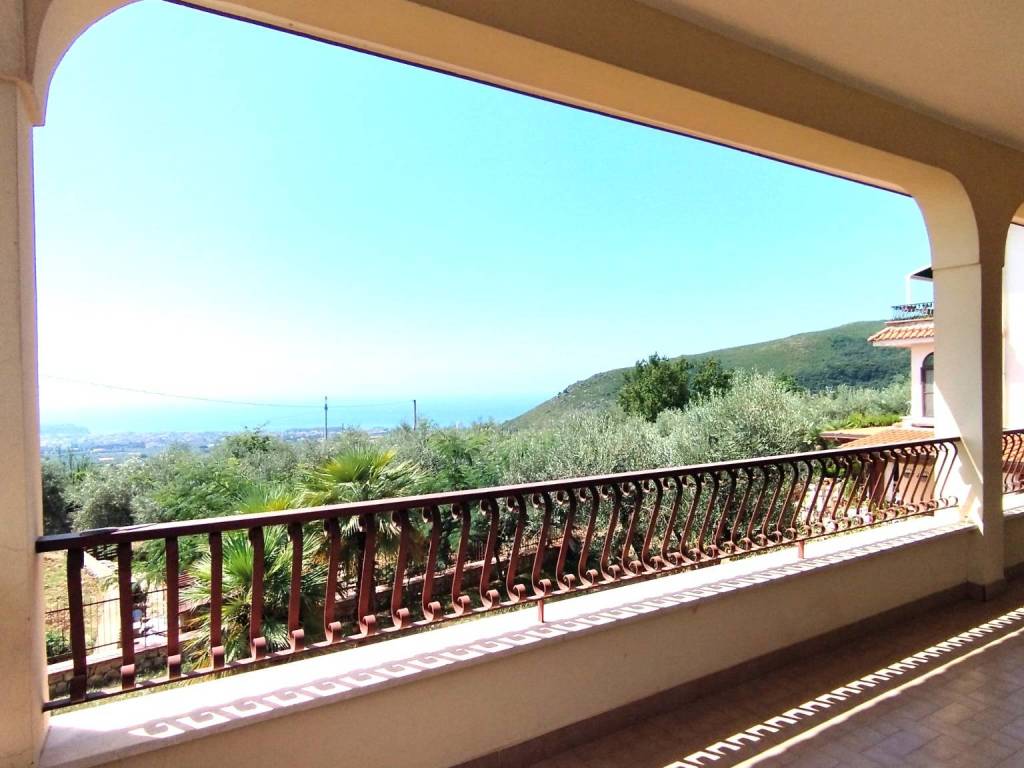 Villa a Formia in Via Ciriano-San Nazzaro, 25 - Foto 2