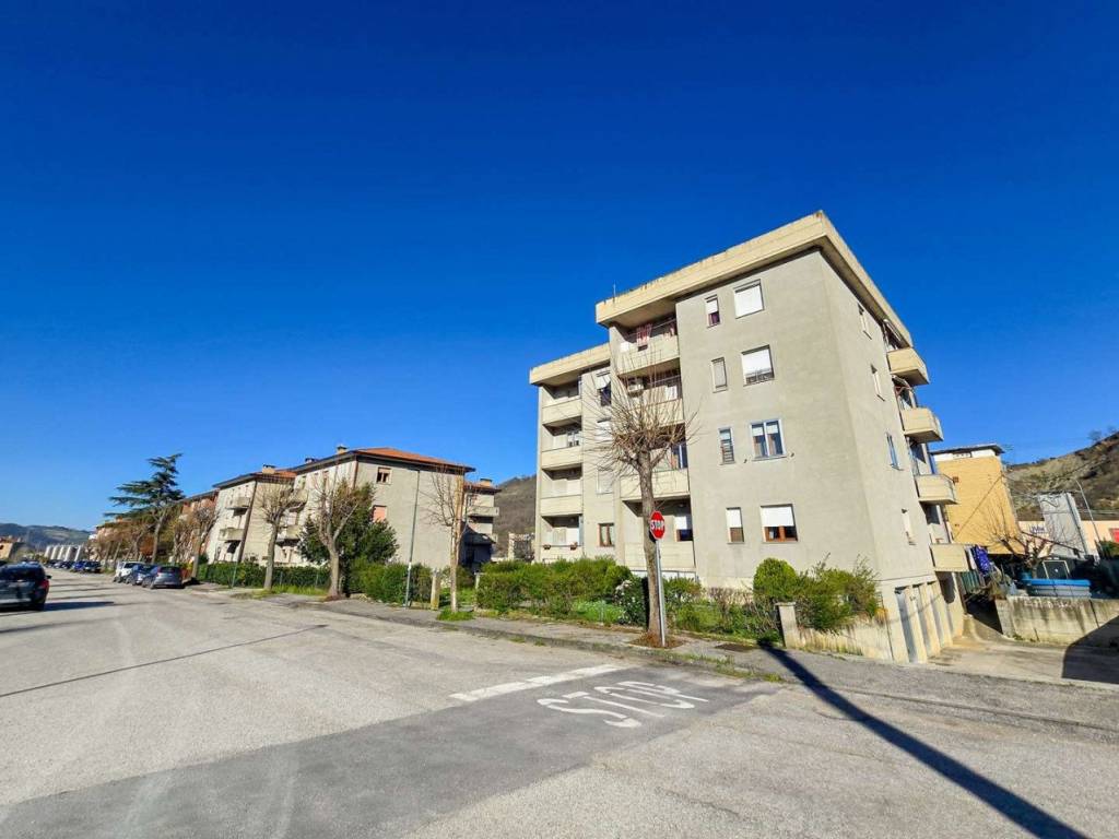 Appartamento a Lunano in Via Giacomo Matteotti - Foto 3
