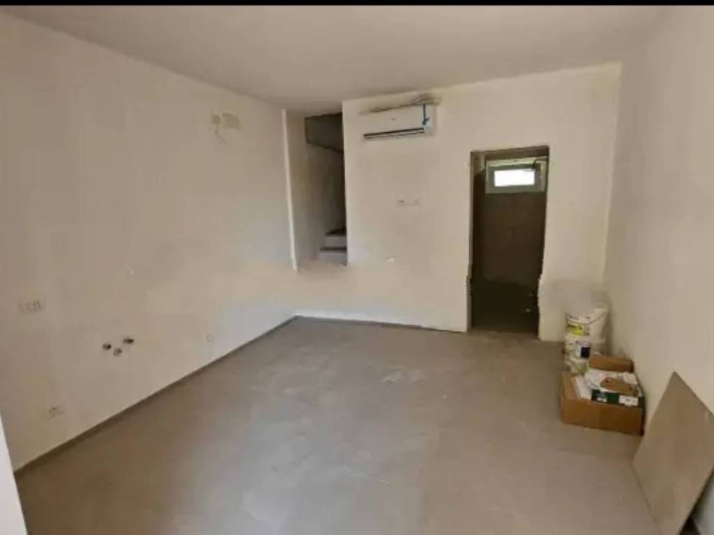 Casa indipendente a Bisuschio in Via Cesare Balbo - Foto 2