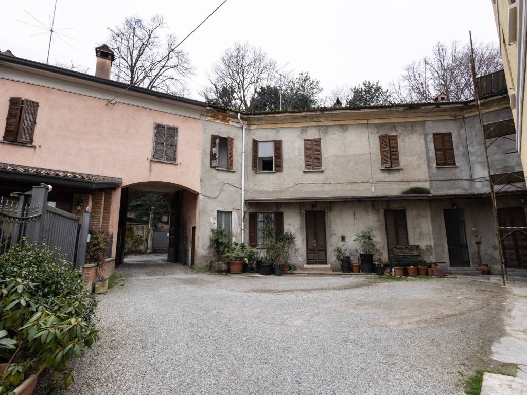 Appartamento a Barzanò in Via Della Madonnina, 4 - Foto 2