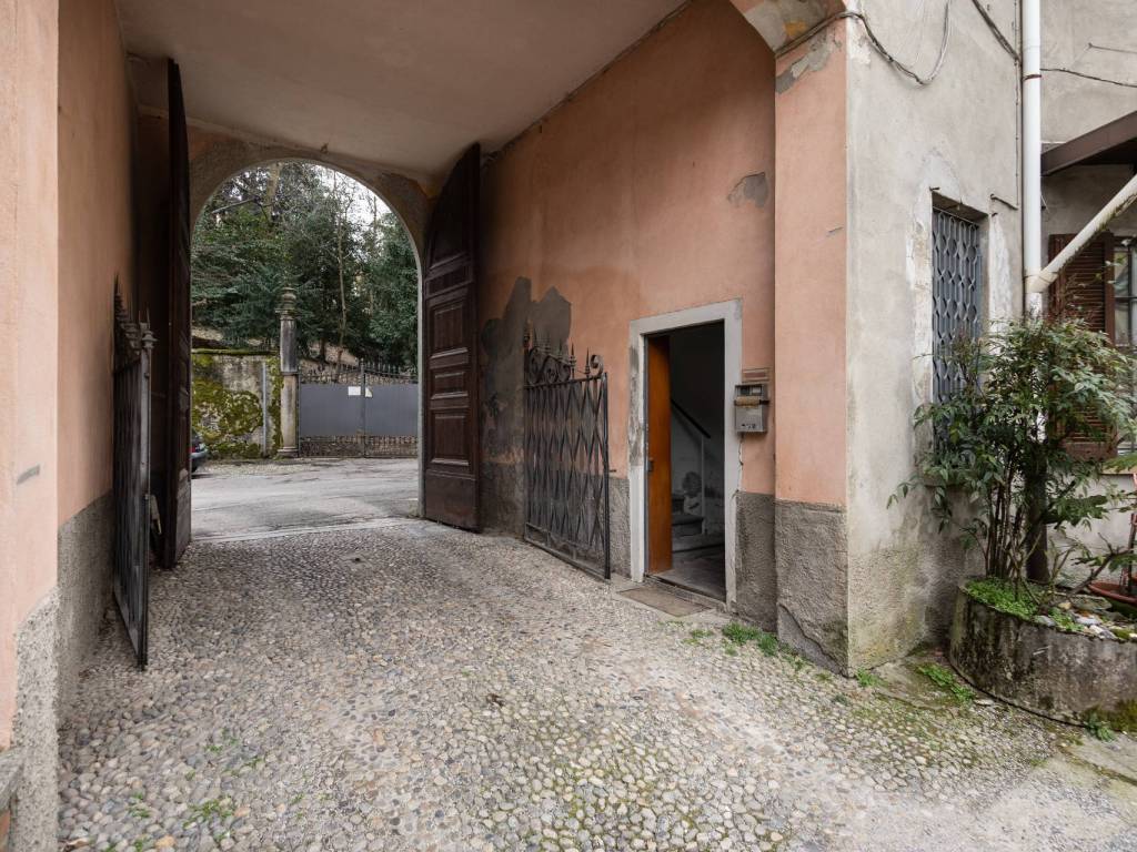 Appartamento a Barzanò in Via Della Madonnina, 4 - Foto 4