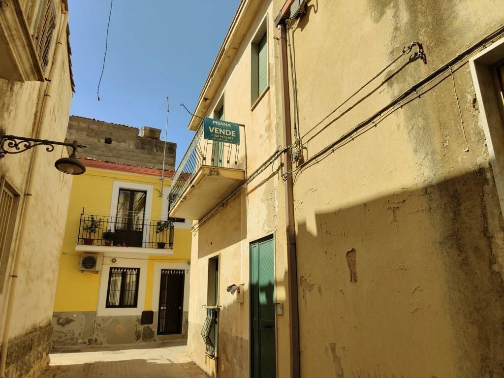Casa indipendente a Ragusa in Via Scipio Slataper, 17 - Foto 2