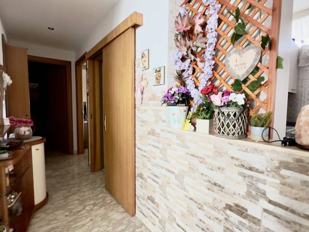 Appartamento a Taranto in VIA GIUSEPPE CANNATA - Foto 5