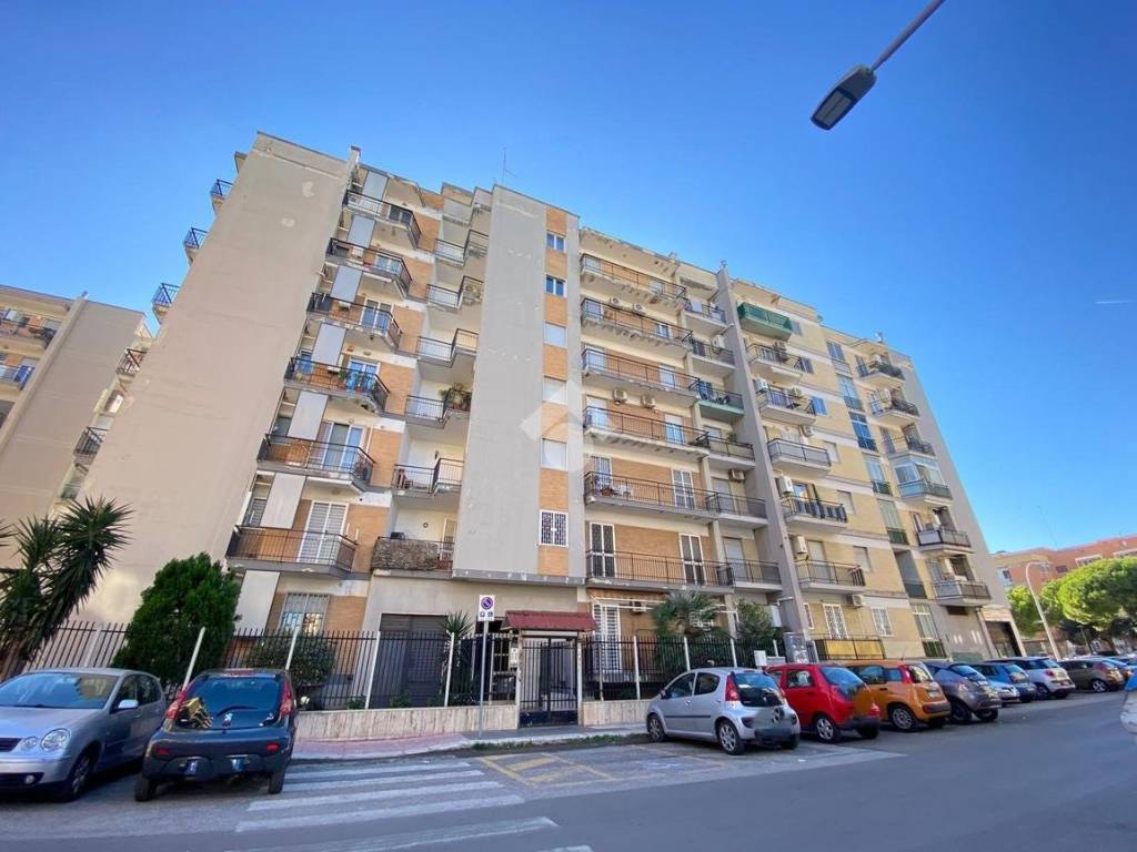 Appartamento a Bari in Via Papa Urbano VI, 24 - Foto 1