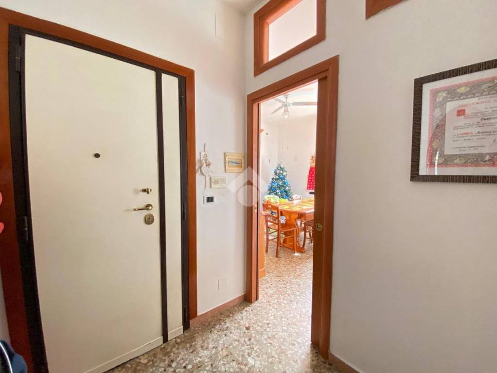 Appartamento a Bari in Via Papa Urbano VI, 24 - Foto 5