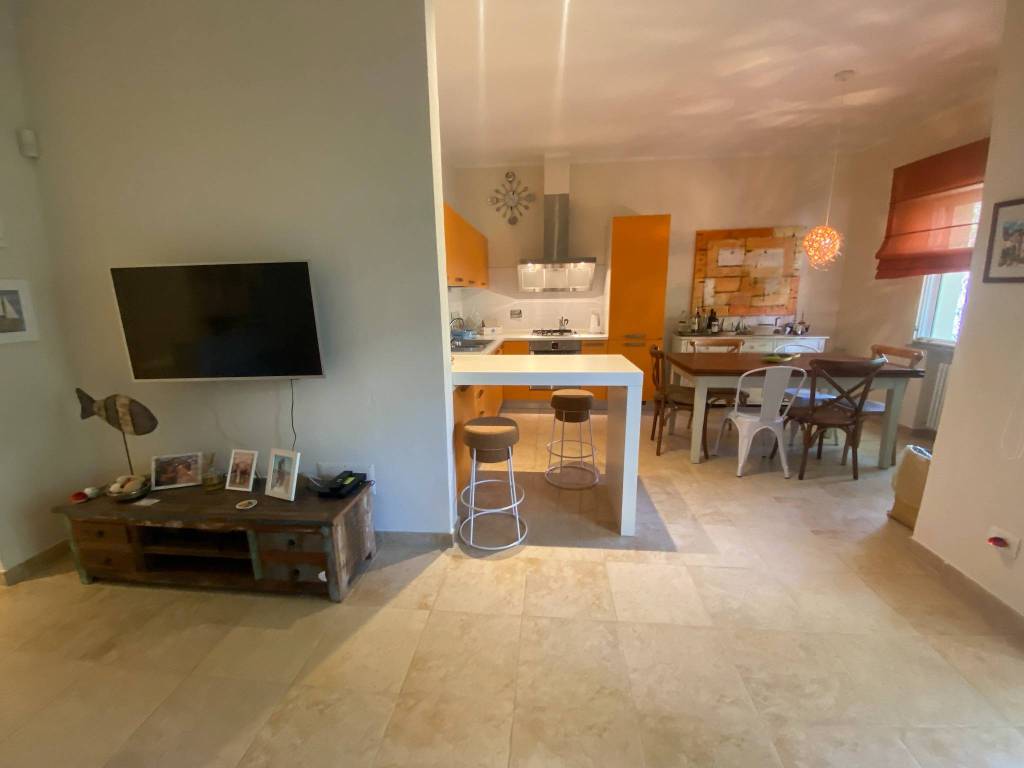 Appartamento a Riccione in Viale Cesare Battisti - Foto 4