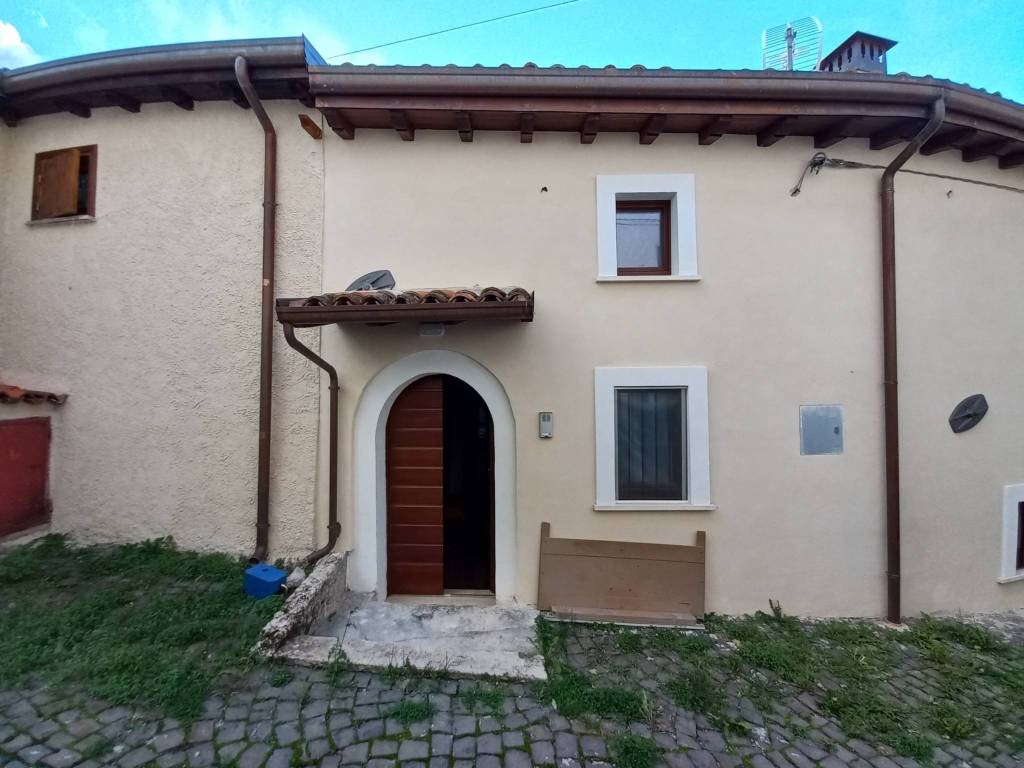 Casa indipendente a Lucoli in Via Antigone - Foto 4