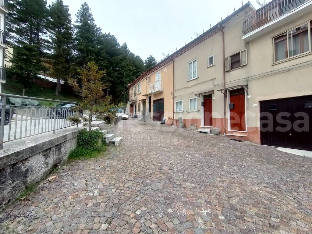 Casa indipendente a San pietro avellana in Via Tratturo, 12 - Foto 2