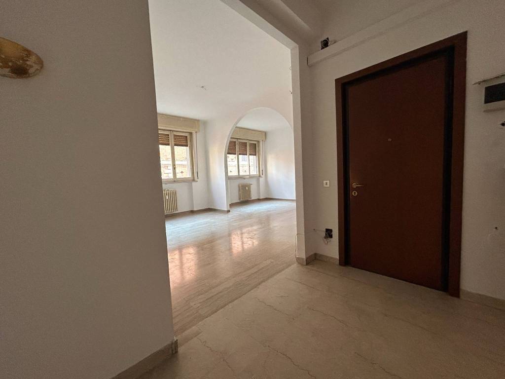 Appartamento a Piacenza in Via Cittadella - Foto 3