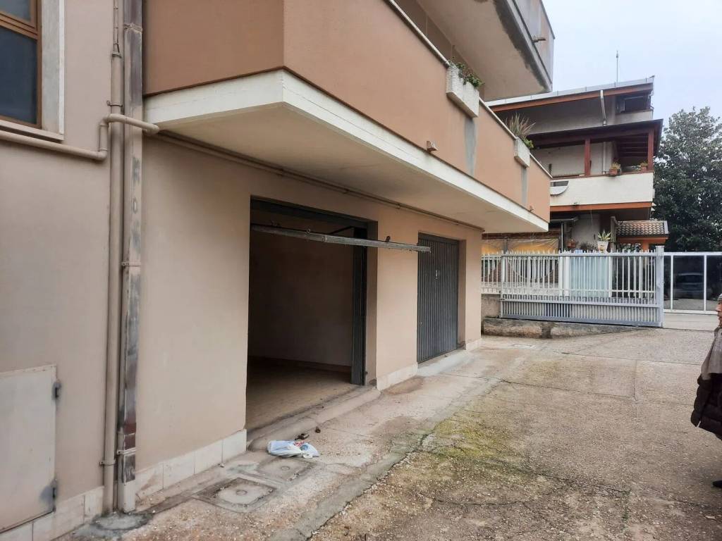 Box / garage a Spoltore in Via Ginevra S.N.C. - Foto 4