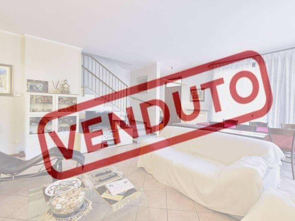Villetta a schiera a Legnano in Via Sondrio - Foto 1