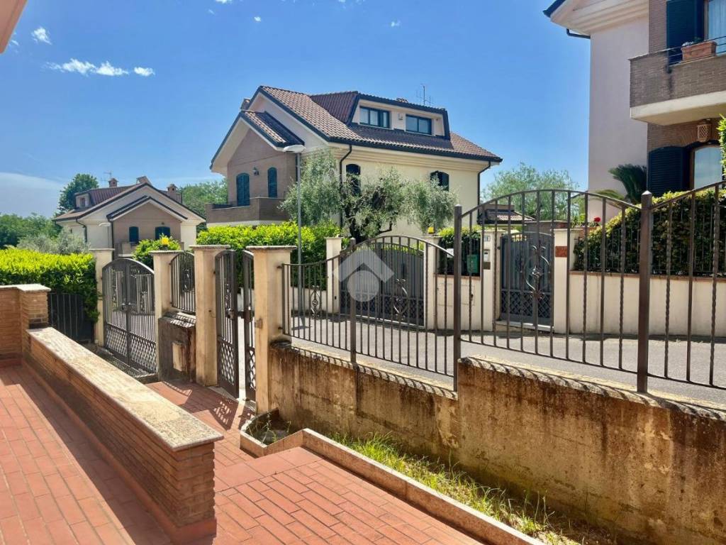 Villa a Frosinone in Località Colle Iannini - Foto 4