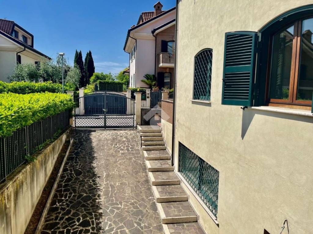 Villa a Frosinone in Località Colle Iannini - Foto 5