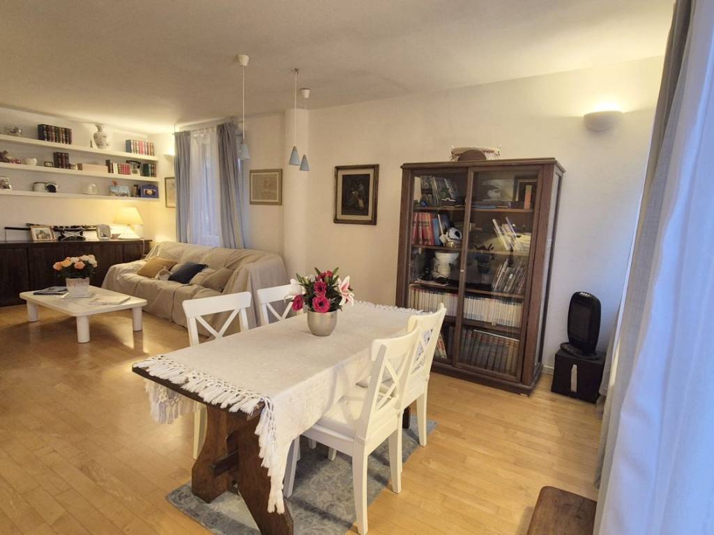 Attico / mansarda a Viareggio in Viale Regina Margherita, 66 - Foto 5