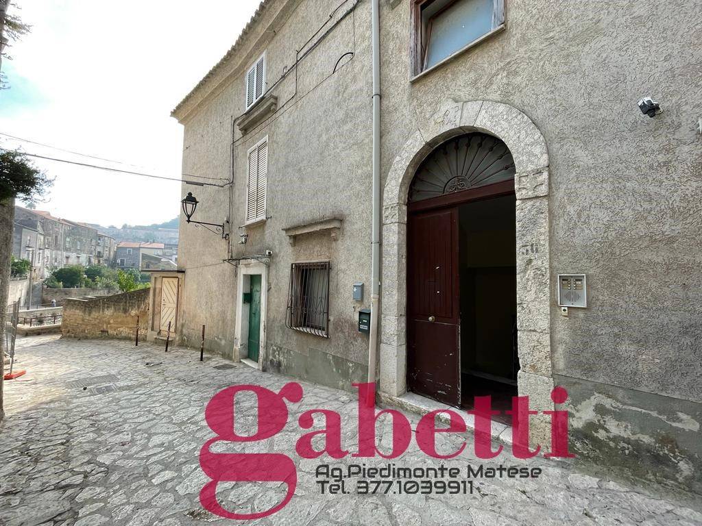 Appartamento a Caiazzo in Via Domenico Misseri, 36 - Foto 2