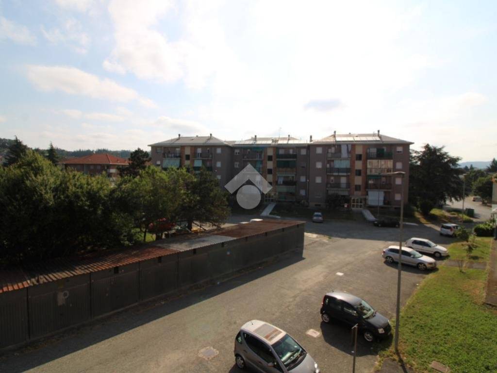 Appartamento a Acqui terme in Via S. Defendente, 64 - Foto 2